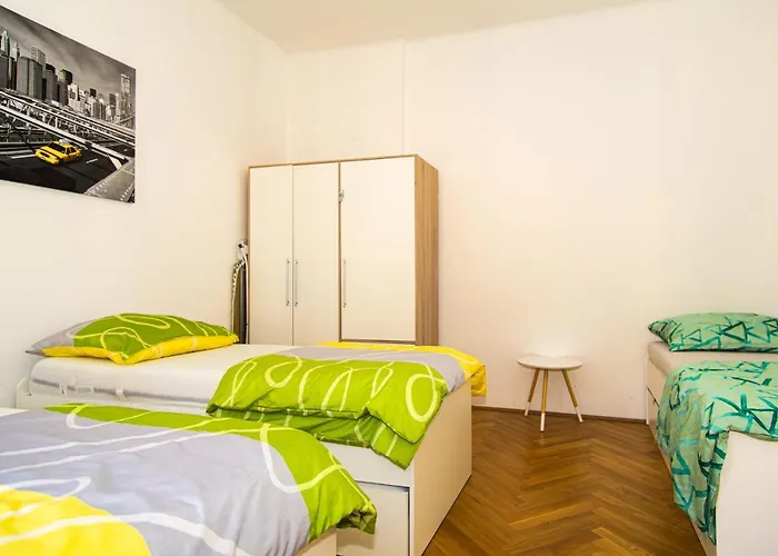 Апартаменти Raimond Ottakring 22